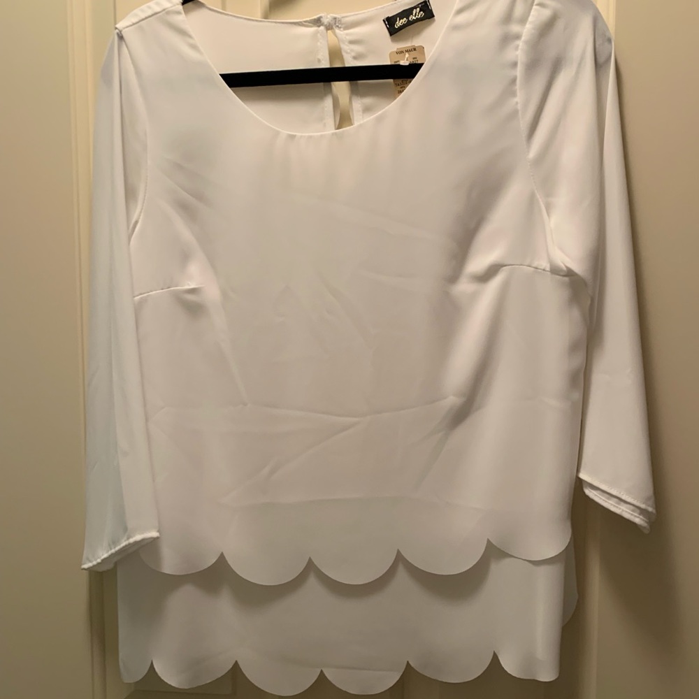 White long sleeve scalloped top medium blouse